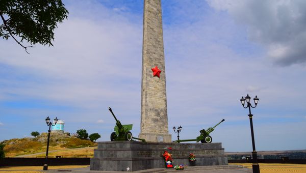 Обелиск Славы на горе Митридат в Керчи