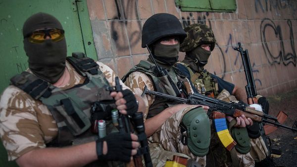 Солдаты украинской армии из батальона Донбасс. Архивное фото