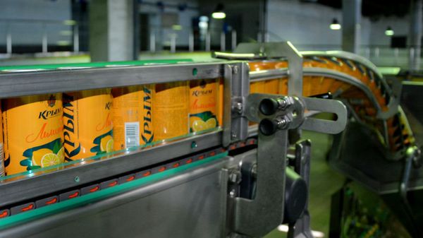 На Пивобезалкогольном комбинате Крым открыли новую линию розлива