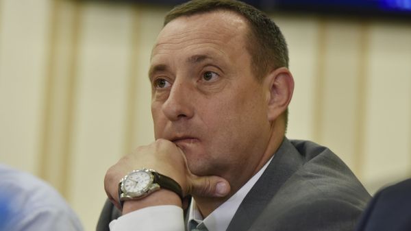 Владимир Серов