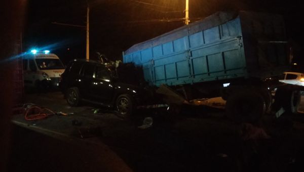 ДТП с участием автомобилей КамАЗ и Lexus в Симферополе