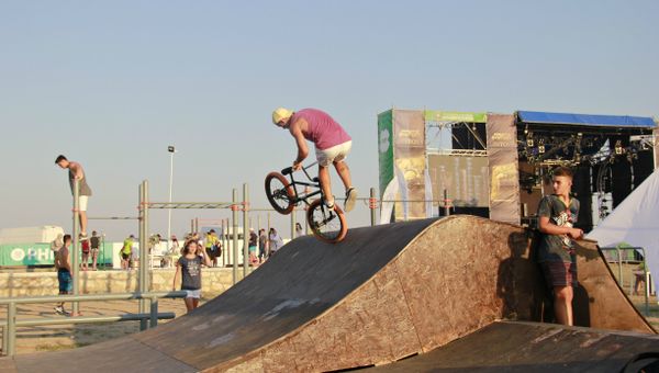 Фестиваль экстремальных видов спорта Extreme Крым 2017 на Тарханкуте