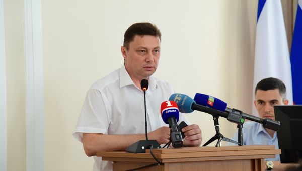 Глава департамента городского хозяйства Симферополя Юрий Тимонов Глава департамента городского хозяйства Симферополя Юрий Тимонов