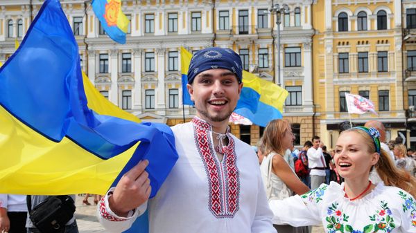 Парад вышиванок-2014 в Киеве Парад вышиванок-2014 в Киеве