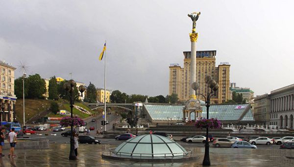 Площадь независимости в Киеве Площадь независимости в Киеве