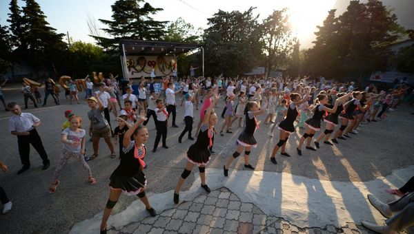 Праздник в честь 60-летия детского лагеря Ласпи
