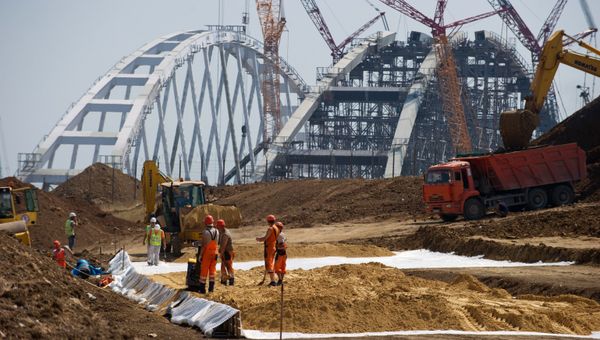 Строительство автомобильных подходов к мосту через Керченский пролив Строительство автомобильных подходов к мосту через Керченский пролив