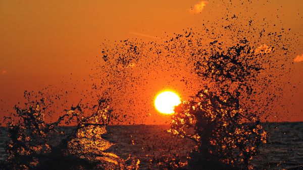 Закат солнца на Черном море Закат солнца на Черном море