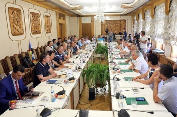 Встреча руководства Государственного совета Республики Крым с участниками автопробега дружбы Берлин - Москва