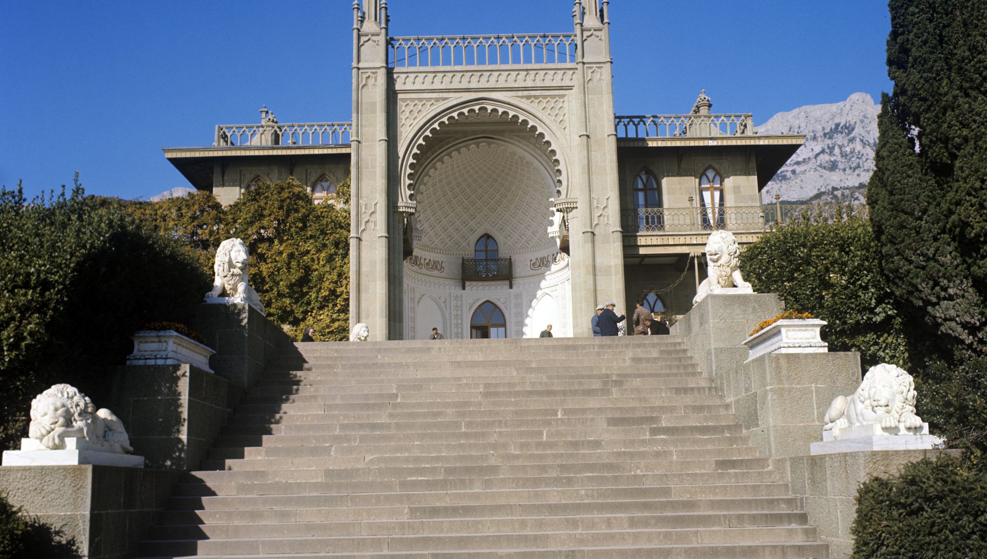 Алупкинский дворец-музей - РИА Новости, 1920, 11.01.2021