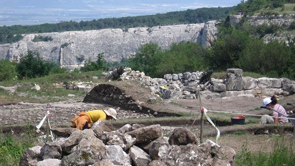 Средневековый некрополь в горах Бахчисарайского района