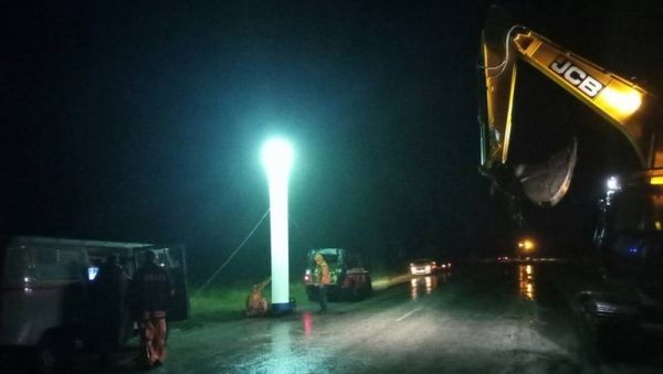 Сотрудники МЧС ликвидируют последствия сошедшего селя в районе села Дачное (Судак)