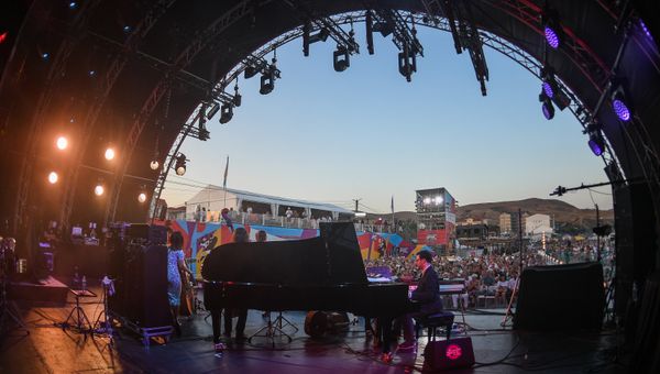 Участники коллектива Double Bass Project во время выступления на фестивале Koktebel Jazz Party 2017.