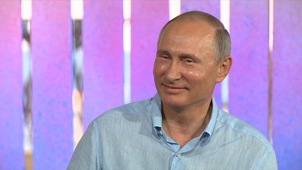 Порядочность и любовь - Путин рассказал, что важно при руководстве страной Порядочность и любовь - Путин рассказал, что важно при руководстве страной