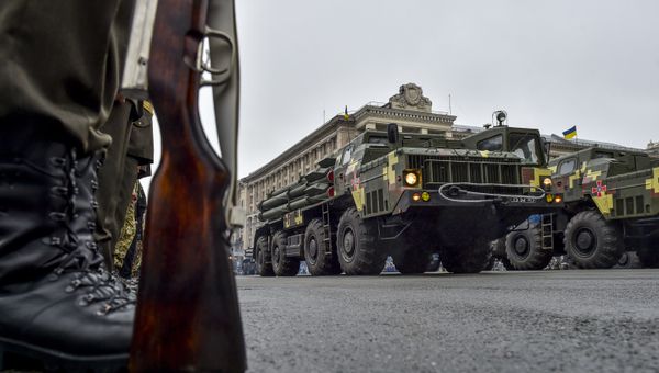Военная техника, Киев, Украина. Архивное фото Военная техника, Киев, Украина. Архивное фото