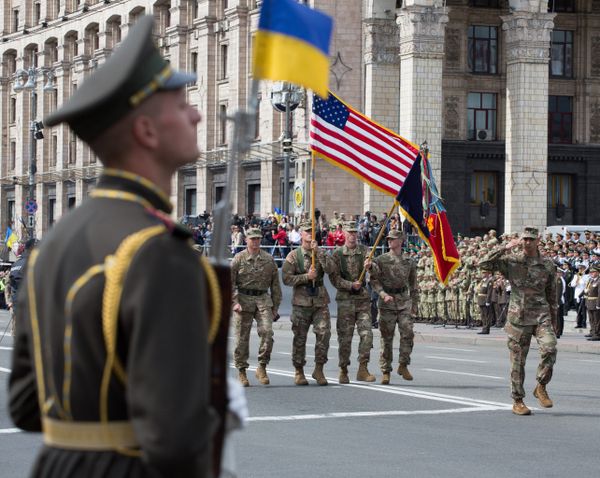 Военнослужащие стран НАТО на параде в честь Дня независимости в Киеве