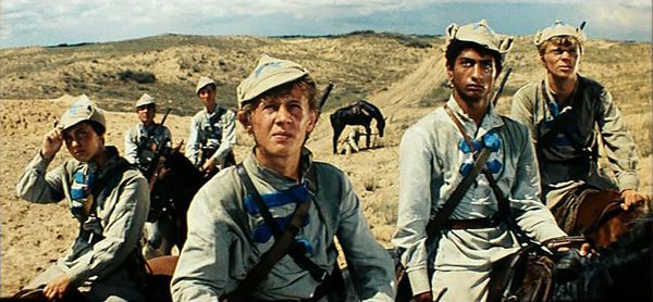 Кадр из фильма Неуловимые мстители (1967)