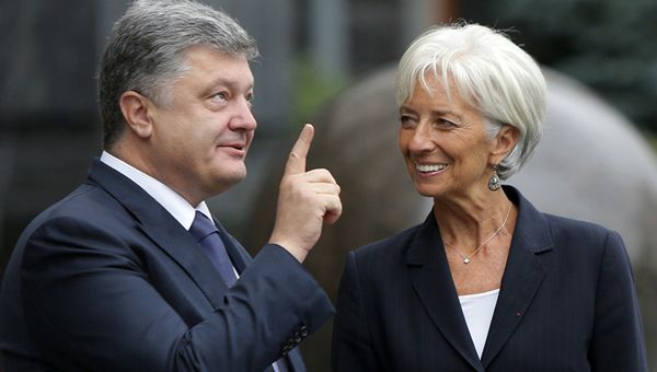 Президент Украины Петр Порошенко и директор-распорядитель МВФ Кристин Лагард Президент Украины Петр Порошенко и директор-распорядитель МВФ Кристин Лагард
