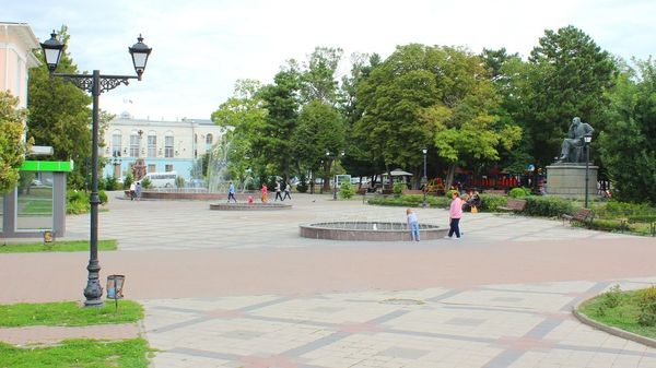 Сквер имени К. Тренева в Симферополе