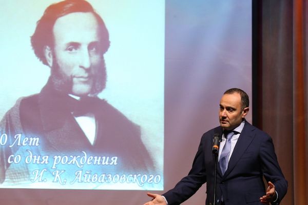 Чрезвычайный и полномочный посол Армении в РФ Вартан Тоганян на приеме для глав дипмиссий в культурном центре управделами МИД России по случаю 200-летия со дня рождения И. Айвазовского
