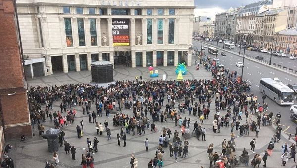 Эвакуация в ТЦ Галерея в Санкт-Петербурге. 14 сентября 2017
