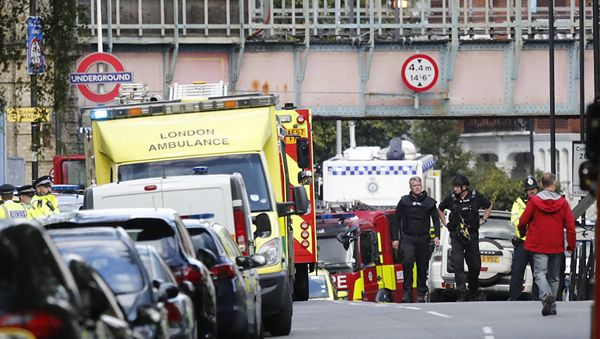 Полиция у станции метро Parsons Green в Лондоне. 15 сентября 2017