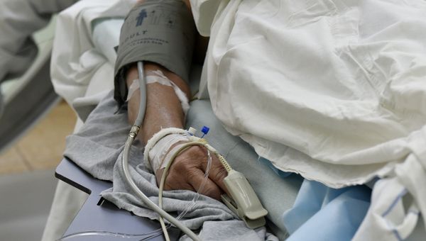Пациент во время операции на сердце в Республиканской клинической больнице им. Семашко
