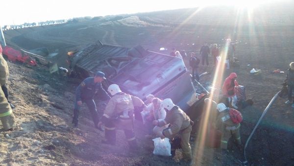 На востоке Крыма перевернулся пассажирский автобус