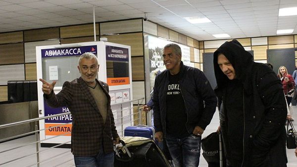 Французский актер, исполнитель главной роли в фильме Такси Сами Насери прилетел в Крым