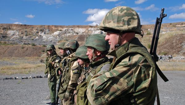 Бойцы отдельной разведывательной роты Первой Славянской бригады ВС ДНР