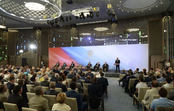 Рабочая поездка В.Путина в Крымский федеральный округ. Второй день