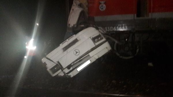 ДТП с автобусом и поездом на железнодорожном переезде во Владимирской области ДТП с автобусом и поездом на железнодорожном переезде во Владимирской области