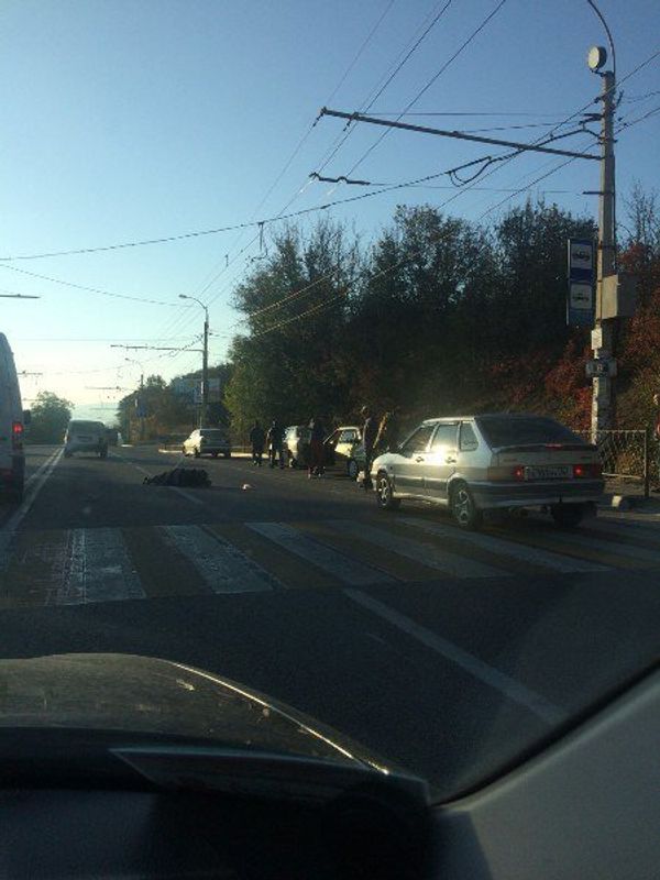 На автодороге Симферополь - Алушта сбили пешехода и скрылись с места ДТП