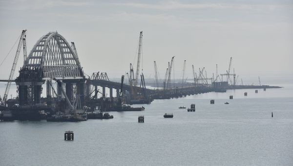 Строительство моста через Керченский пролив Строительство моста через Керченский пролив