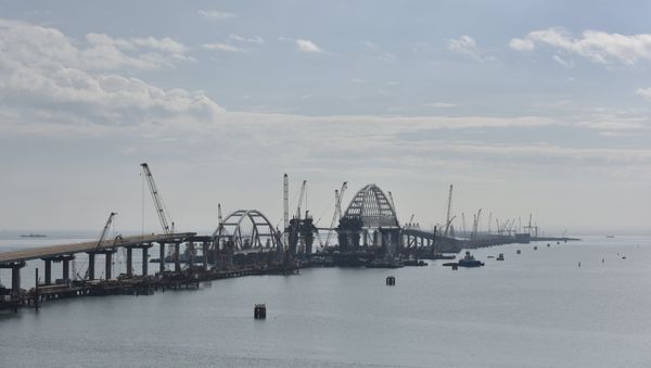 Вторая морская операция по установке автодорожной арки Крымского моста Вторая морская операция по установке автодорожной арки Крымского моста