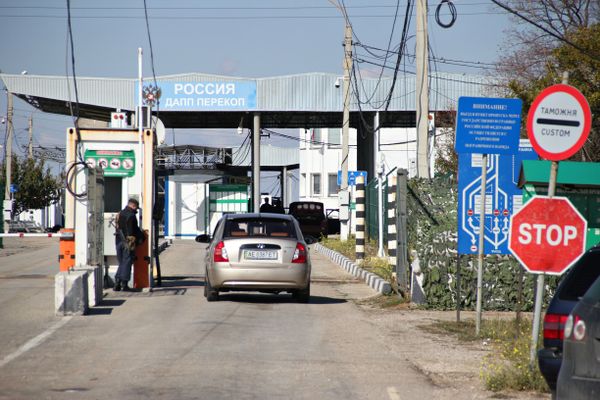 На пункте пропуска Перекоп (с украинской стороны - Чаплынка) 