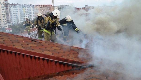 Пожар в многоэтажном доме в Севастополе