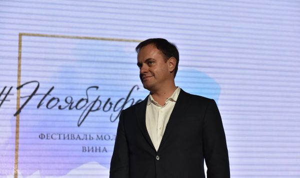 Министр курортов и туризма РК Вадим Волченко на открытии гастрономического фестиваля Ноябрьфест в Ялте