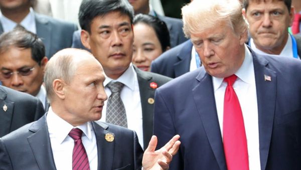 Президент РФ Владимир Путин и президент США Дональд Трамп