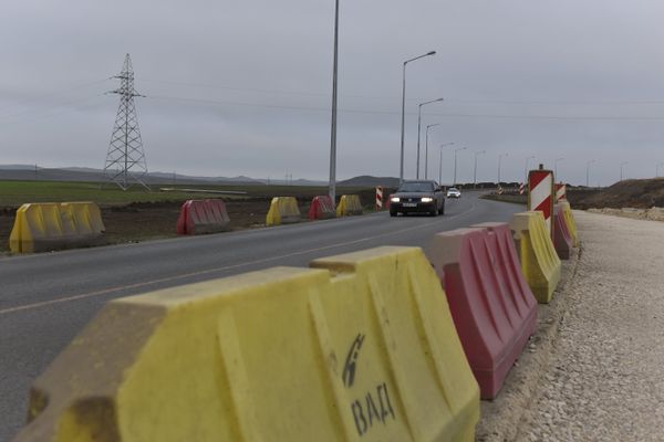 Строительство автомобильного подхода к мосту в Крым со стороны Керчи