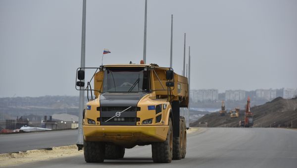 Строительство автомобильного подхода к мосту в Крым со стороны Керчи