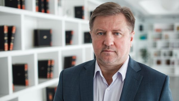 Владимир Лепехин, директор Института ЕврАзЭС, член Зиновьевского клуба МИА Россия сегодня