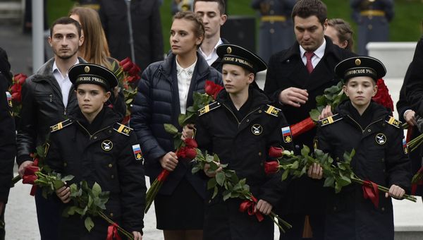 Открытие памятника российскому императору Александру III в Ливадийском дворце