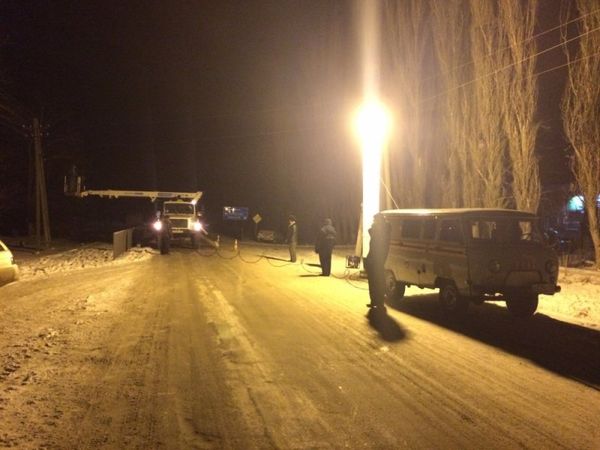 Световая башня на трассе в Крыму