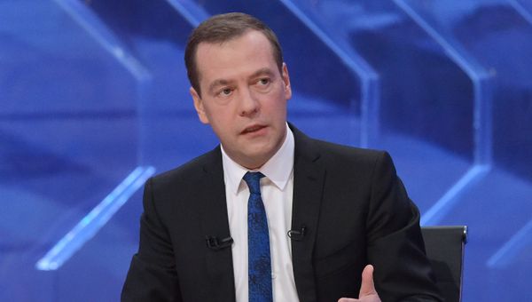 Интервью премьер-министра РФ Д. Медведева российским телеканалам Интервью премьер-министра РФ Д. Медведева российским телеканалам