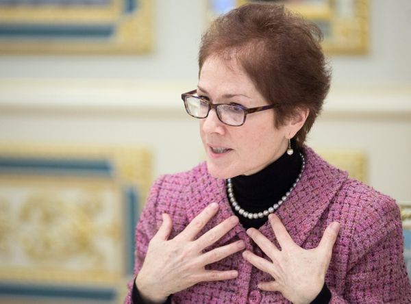 Посол США на Украине Мари Йованович
