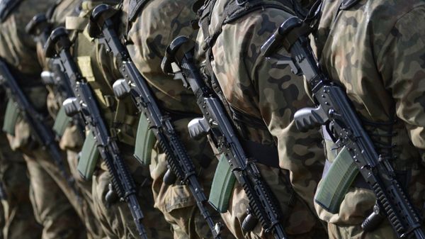Польские военнослужащие на базе в Ожише