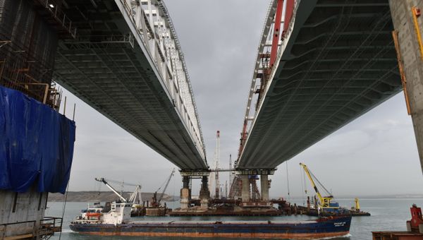 Арки моста через Керченский пролив