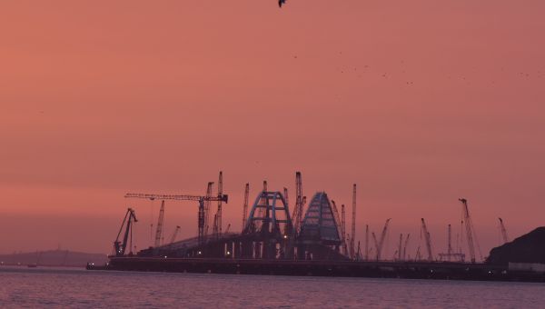 Строительство моста через Керченский пролив