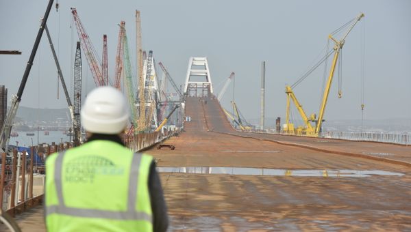 Строительство автомобильной части моста через Керченский пролив